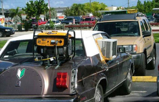 Illustration for article titled Thirty Vehicular "You're Doing It Wrong" Moments